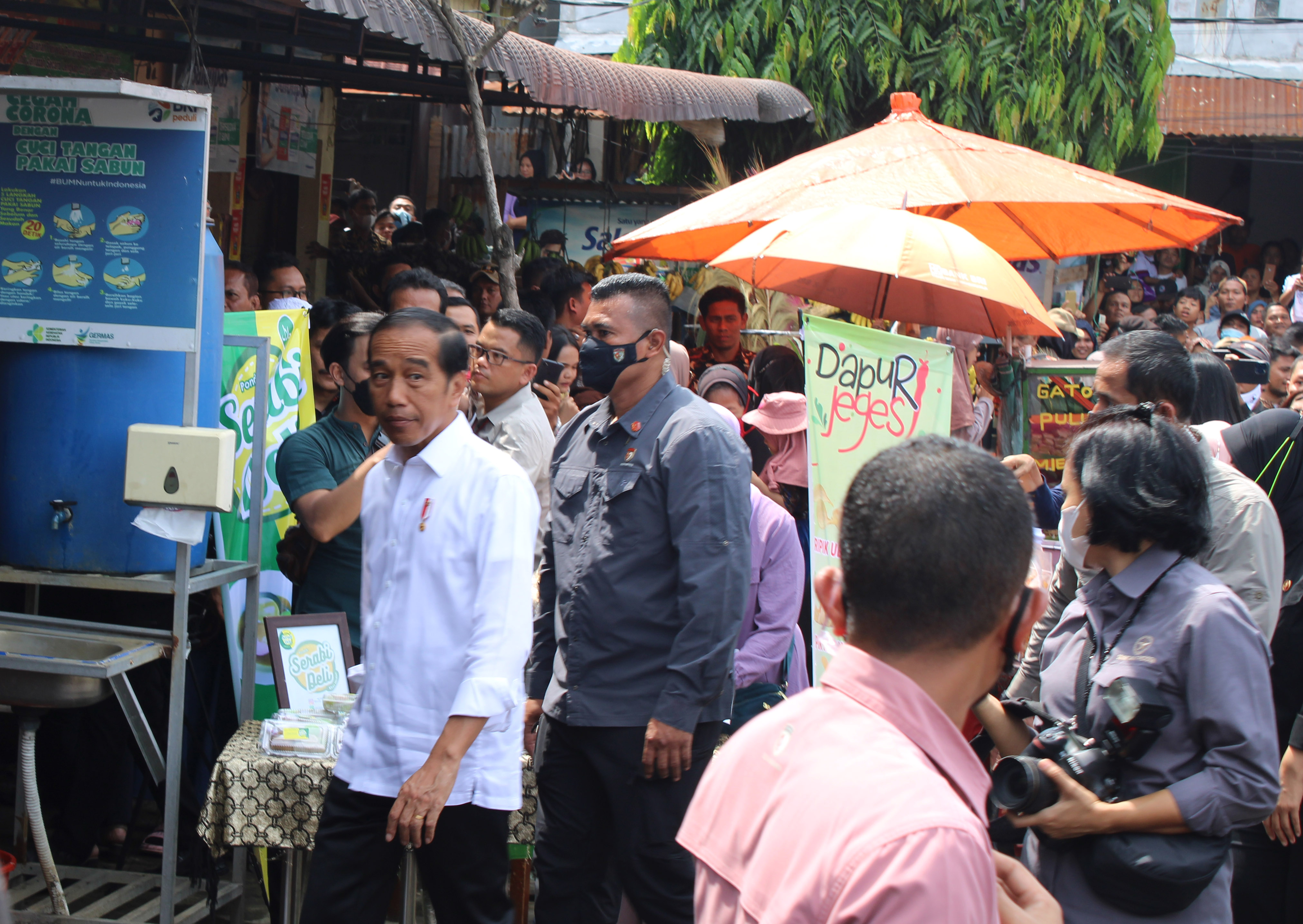 Kunjungan Kerja Bapak Presiden Joko Widodo di Pasar Bakti